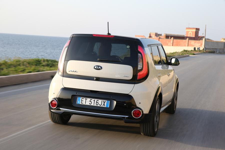  Kia Soul 2014 года  (EU) (фото 5 из 266)